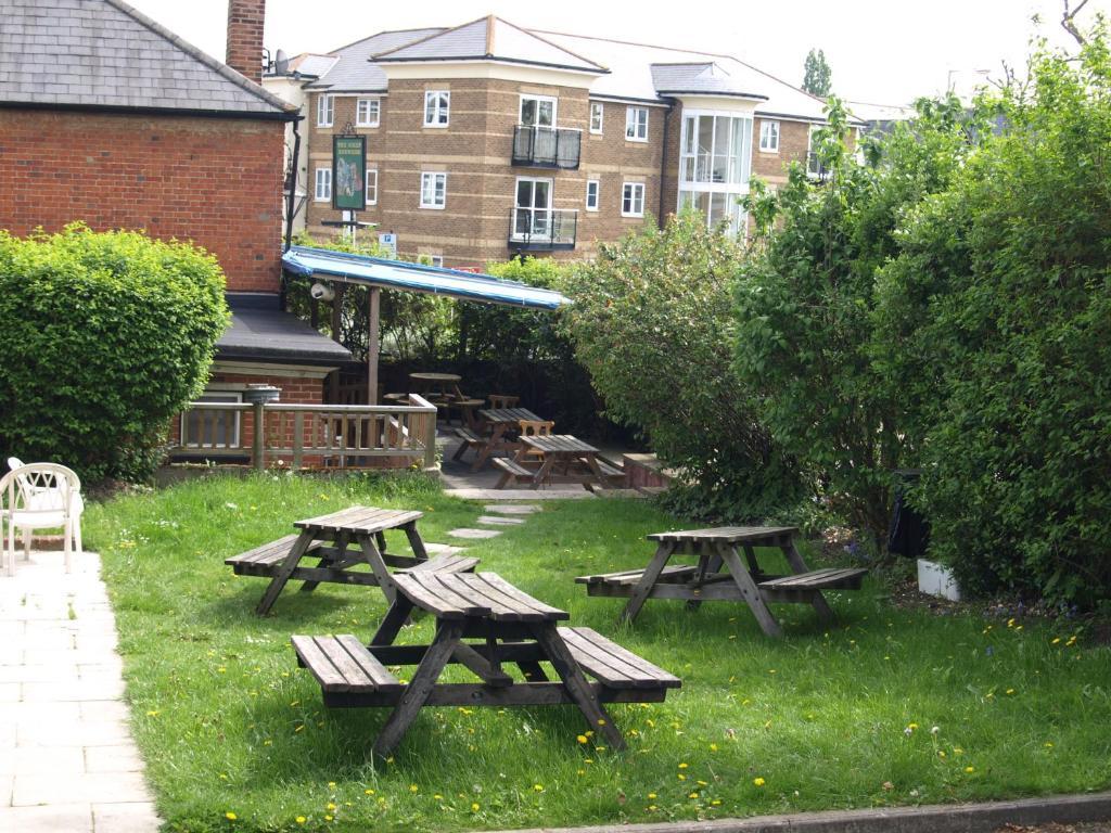 Jolly Brewers Free House Inn Бишопс-Стортфорд Экстерьер фото